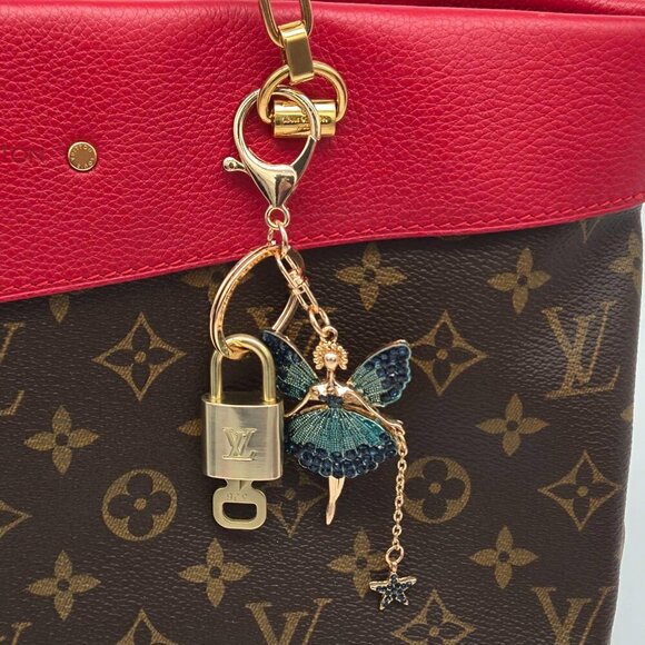 100% Auth Louis Vuitton Lock & Key with unbranded Bagcharm, Keycharm, Keychain - Picture 8 of 8